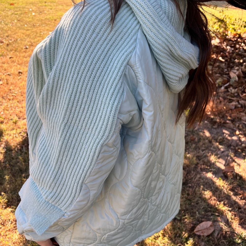 Women's Quilted Knit Hoodie Sweater